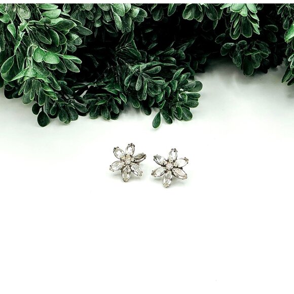 Vintage Rhinestone Flower Clip-On Earrings - Picture 4 of 6